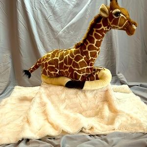 Fao Schwartz giraffe plush